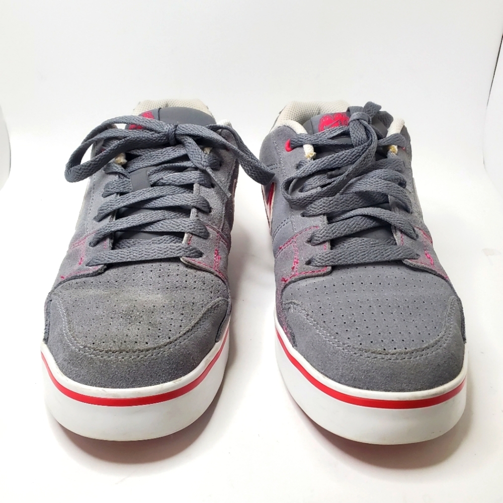 Nike Youth Size 6Y Ruckus Low Retro Gray Pink Trim Suede Athletic Shoes Sneaker.